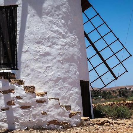 Historica Villa Con Molino De Viento アンティグア エクステリア 写真